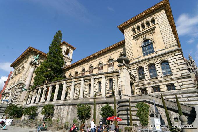 Lausanne, Perspektive auf die Palace Rumine - Die Schweiz
