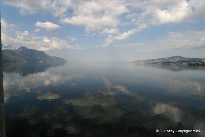 Himmel Reflexionen in Lake Geneva - Die Schweiz