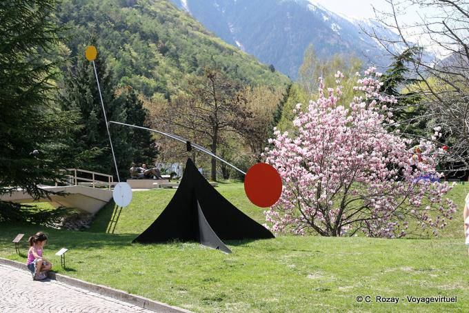 Brasilia, mobile stabile, Alexander Calder (1965), Fondation Gianadda Martigny - Die Schweiz