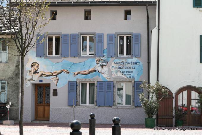 Fresko auf das Haus des Undertakers in Martigny - Die Schweiz