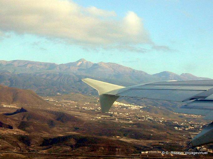 Teneriffa Blick auf Flugzeug