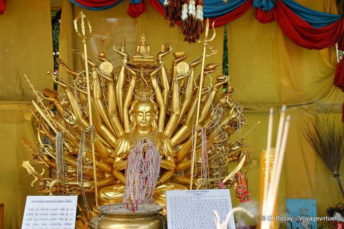 Bodhisattva Meilen zu den Waffen, Wat Choeng Phanan, Ayutthaya - Thailand
