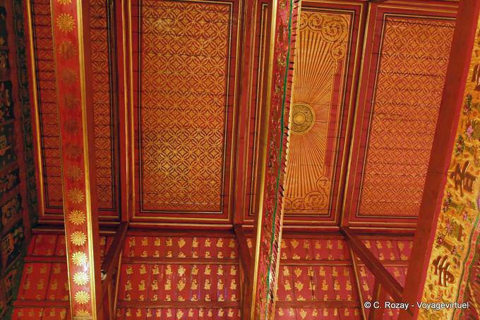 Verzierte Decke, Wat Choeng Phanan, Ayutthaya - Thailand