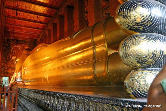 Bangkok, Wat Pho, liegenden Buddha, 46 Meter lang und 15 Meter hoch - Thailand
