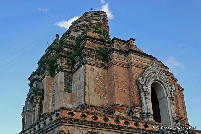Top of the brick Chedi, Wat Chedi Luang, Chiang Mai - Thailand