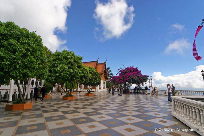 Die große Terrasse, Wat Doi Suthep, Chiang Mai - Thailand