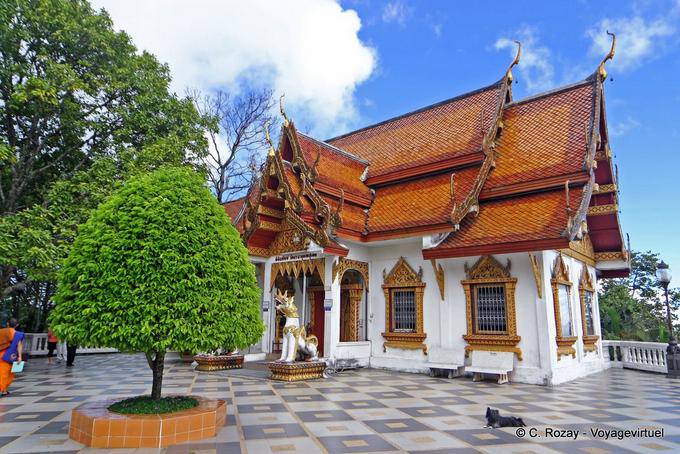 Der Haupttempel, Wat Doi Suthep, Chiang Mai - Thailand