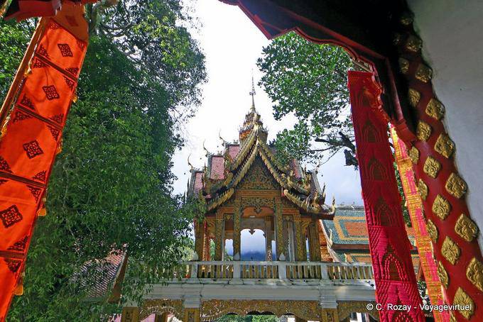 Kleine offene Tempel Wat Doi Suthep, Chiang Mai - Thailand