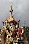 Mischen Chofahs und Nagas, Wat Doi Suthep, Chiang Mai, Thailand.