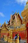 Wandern rund um den Chedi, Wat Doi Suthep, Chiang Mai, Thailand.