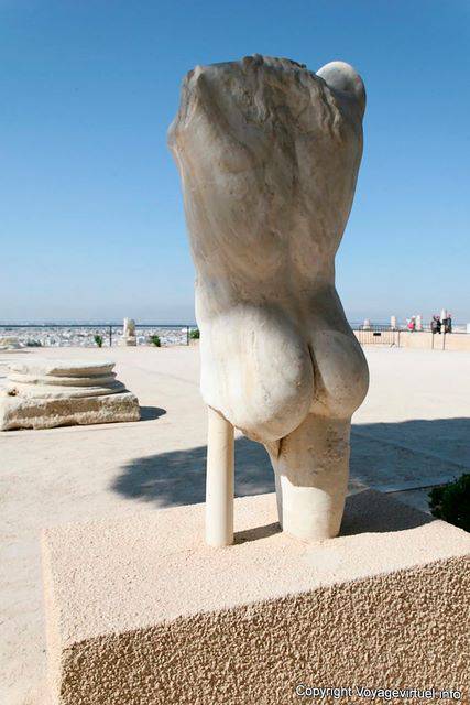 Carthage, archäologische Stätte, die hintere für die Nachwelt, weiße Marmorstatue - Tunesien