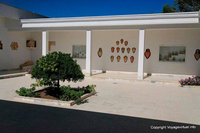 Außenterrasse Kerkouane Archäologische Museum - Tunesien