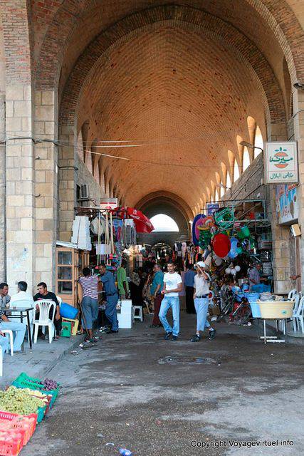 Sfax, überdachte Eingang Souk - Tunesien