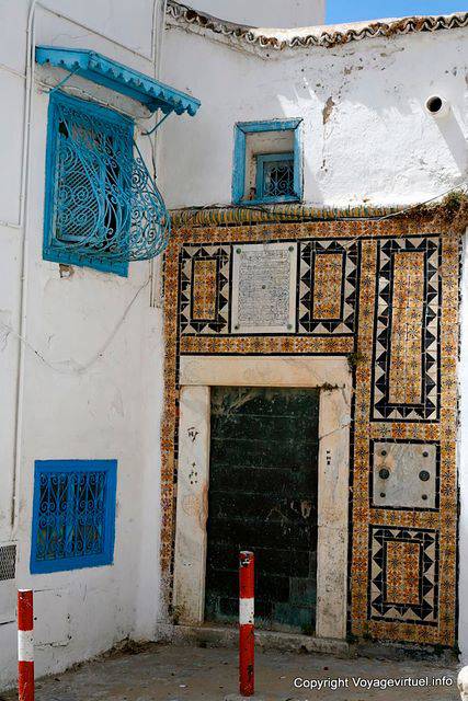 Sidi Bou Said, Wand mit Ziegeln gedeckt - Tunesien
