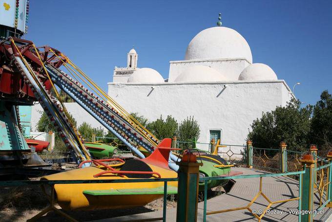 Carousel Moschee Jemaa el Ghorba Houmt Souk - Tunesien