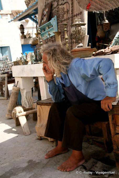 Barfuß Mann, Djerba, Houmt Souk - Tunesien
