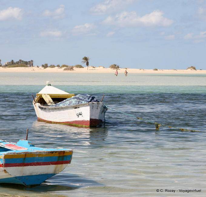 Fußgängerüberweg in paradise beach Seguia, Djerba - Tunesien