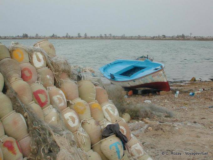 Djerba, Boots- und Wasserkrüge, Westküste - Tunesien