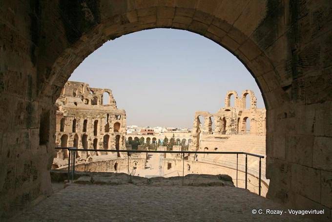El Jem, Einzug in das Gehäuse - Tunesien