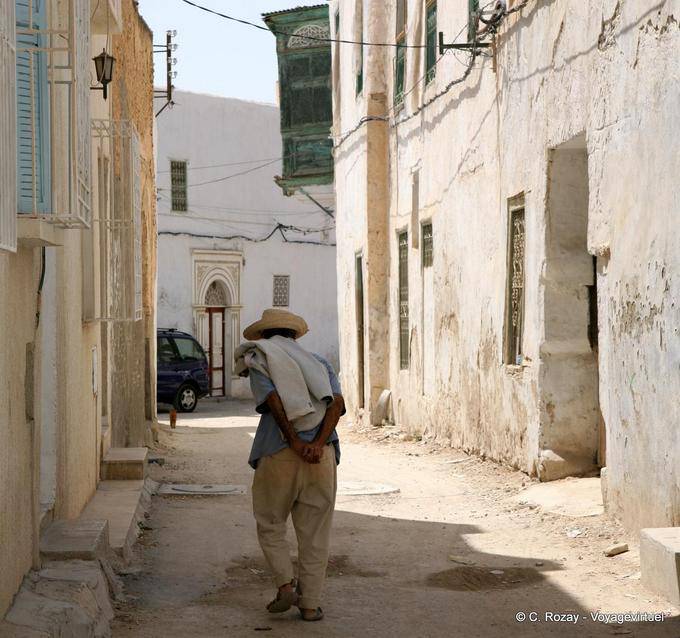 Alter Mann in der Medina, Kairouan - Tunesien