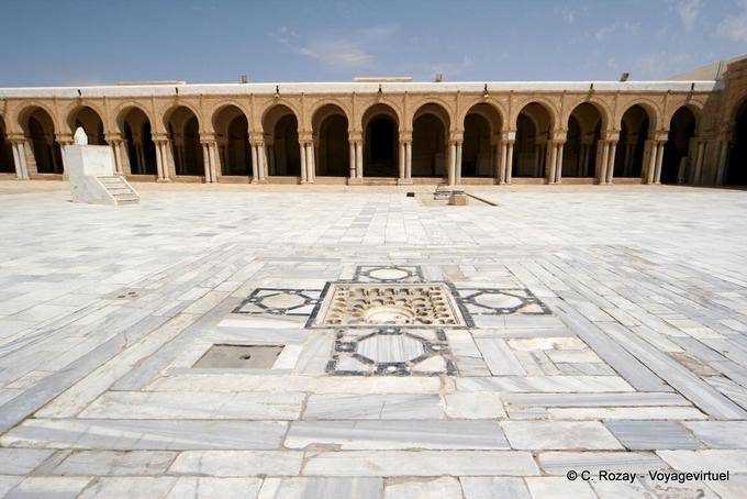 Regenwassersammler, Jamaa Sidi Oqba Moschee Kairouan - Tunesien