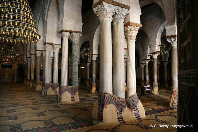Spalten im Gebetsraum, Große Moschee, Kairouan - Tunesien