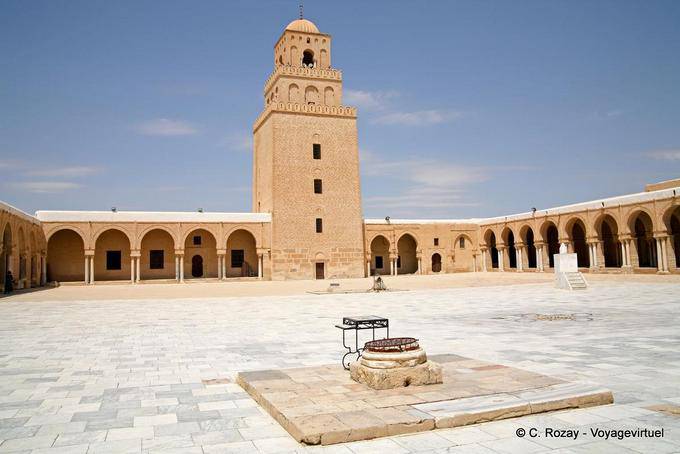 Minarett Zinnenbrüstung, Große Moschee, Kairouan - Tunesien