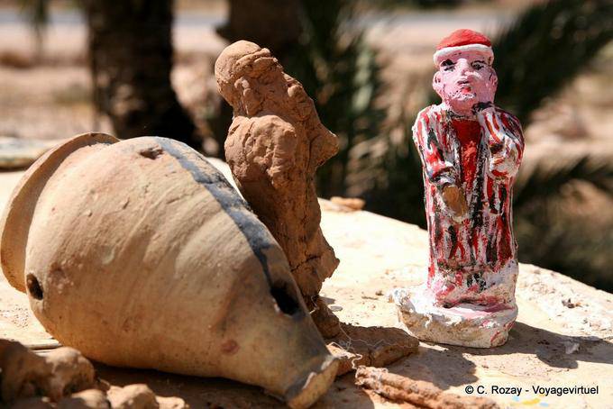 Kleine Statuetten Mouldi Zalila, Kerkennah - Tunesien