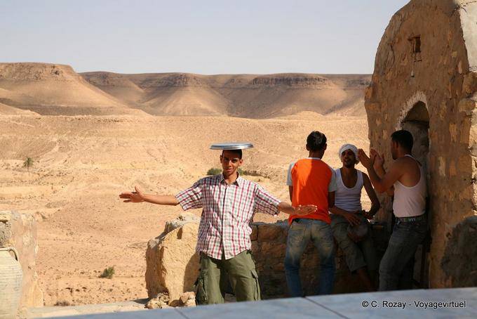 Improvisierten Tanz, Ksar Douirat - Tunesien