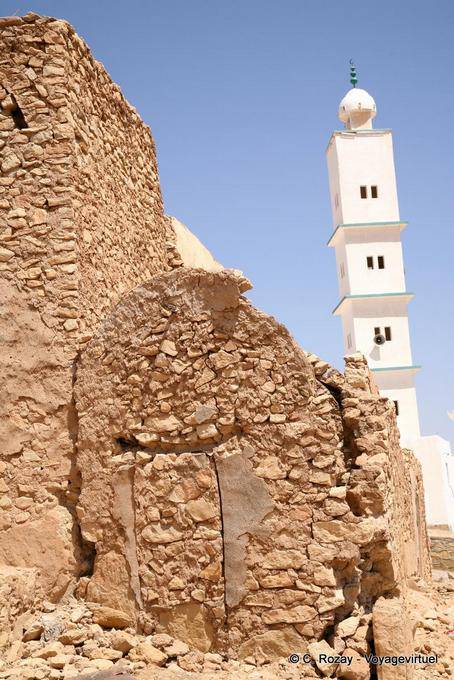 Minarett, Ksar Ghoumrassen - Tunesien