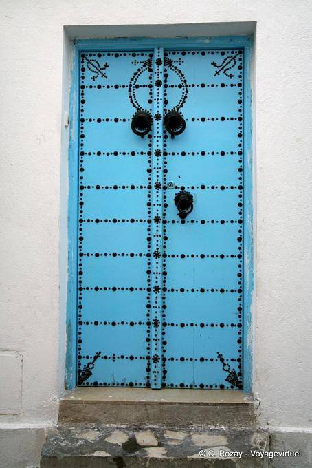 Ein weiteres Beispiel für eine typische Tür, Sousse Medina - Tunesien