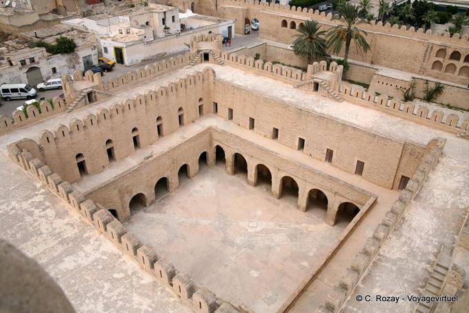 das Quadrat der Ribat vom Wachturm, Sousse gesehen - Tunesien