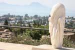 Carthage, archäologische Stätte, schöne Tuch aus weißem Marmor, Tunesien.