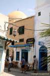 Auseinandersetzung vor dem Barrouta Restaurant, Kairouan, Tunesien.