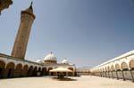 Hof und Minarett der Moschee Bourguiba Monastir, Tunesien.