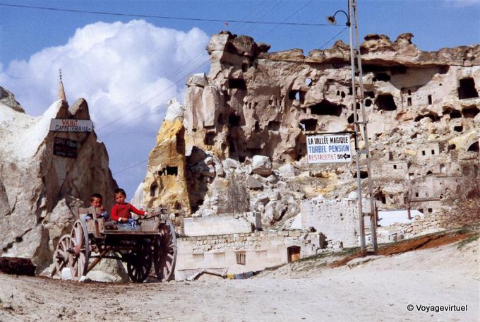 Kinderwagen , Magic Valley, Kappadokien - Türkei