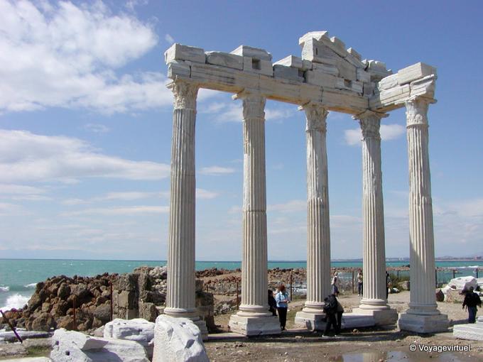 Säulen des Apollo-Tempel, Side - Türkei